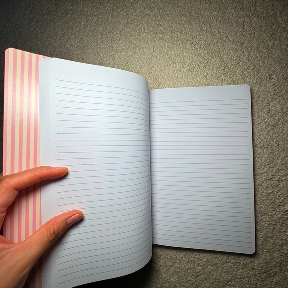 Pink Bow Pattern Notebook - Picture 2 of 2